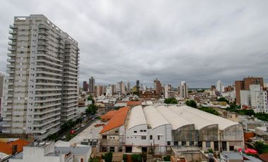 VENTA - PISO DE 3 DORMITORIOS CON COCHERA