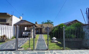 VENTA CASA 4 AMB JOSE MARMOL PILETA QUINCHO