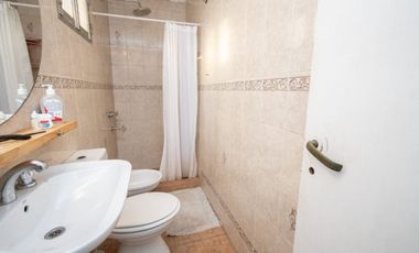 REMAX VENDE CASA EN BARRIO CANDIOTI