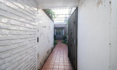 REMAX VENDE CASA EN BARRIO CANDIOTI
