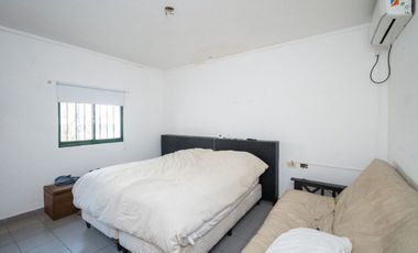 REMAX VENDE CASA EN BARRIO CANDIOTI