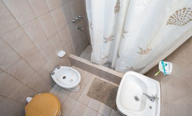 REMAX VENDE CASA EN BARRIO CANDIOTI