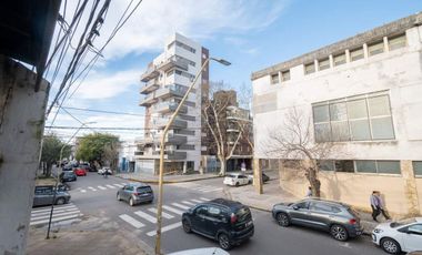 REMAX VENDE CASA EN BARRIO CANDIOTI