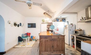REMAX VENDE CASA EN BARRIO CANDIOTI