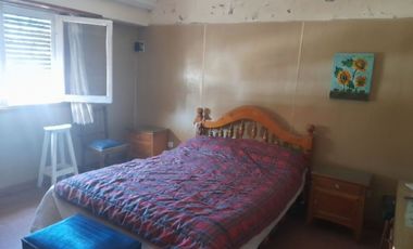 VENTA Casa + 2 departamentos en excelente entorno