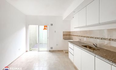DUPLEX A ESTRENAR EN VENTA EN LA PLATA - TOLOSA