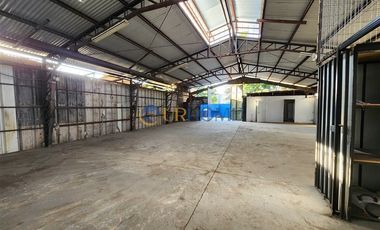 Local Comercial en Arriendo en Los Platanos