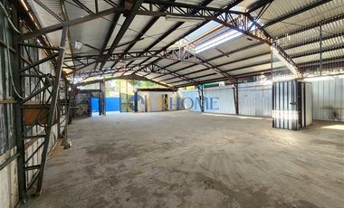Local Comercial en Arriendo en Los Platanos