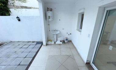 Alquiler PH Dúplex 3 Ambientes Villa Bosch Patio