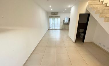 Alquiler PH Dúplex 3 Ambientes Villa Bosch Patio