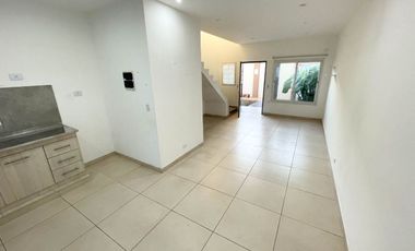 Alquiler PH Dúplex 3 Ambientes Villa Bosch Patio