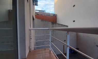 Alquiler departamento 2 ambientes con balcon