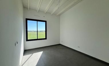 CASA EN VENTA LOBOS 2 DORMITORIOS LA FEDERALA