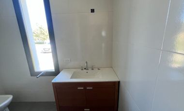 CASA EN VENTA LOBOS 2 DORMITORIOS LA FEDERALA