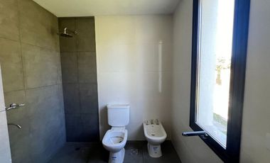 CASA EN VENTA LOBOS 2 DORMITORIOS LA FEDERALA