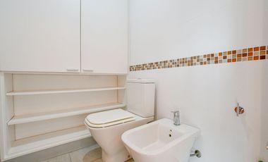 CASA EN VENTA EN CITY BELL 4 DORMITORIOS