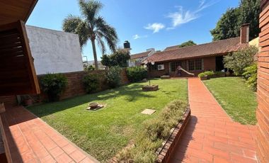 VENTA CHALET 5 AMB, C/COCHERA Y QUINCHO-JOSE C PAZ