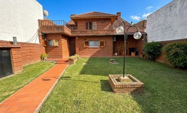 VENTA CHALET 5 AMB, C/COCHERA Y QUINCHO-JOSE C PAZ