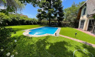 VENTA CASA 4 AMB EN BARRIO MONTECARLO APTA CREDITO