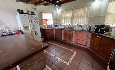 VENTA CASA 4 AMB EN BARRIO MONTECARLO APTA CREDITO