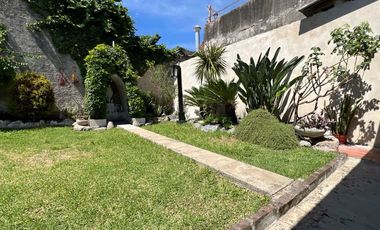 VENTA CASA Y 2 DEPTOS CON PILETA EN SAN FERNANDO