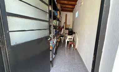 VENTA CASA Y 2 DEPTOS CON PILETA EN SAN FERNANDO