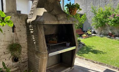 VENTA CASA Y 2 DEPTOS CON PILETA EN SAN FERNANDO