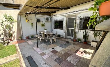 VENTA CASA Y 2 DEPTOS CON PILETA EN SAN FERNANDO