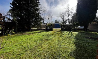 SE VENDE CASA SOBRE 2 LOTES EN SAUCE VIEJO