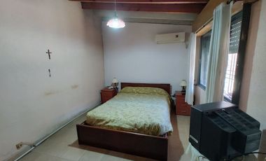 VENTA CASA 3 AMBIENTES, EL PALOMAR, APTO CREDITO!
