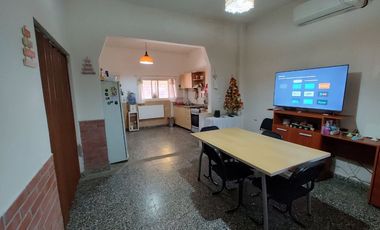 VENTA CASA 3 AMBIENTES, EL PALOMAR, APTO CREDITO!