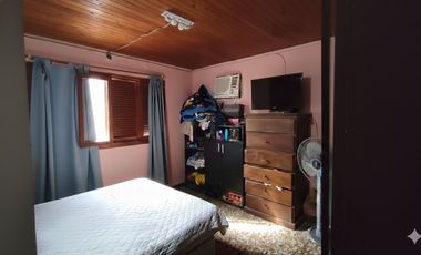 Venta de Casa con patio en Barranqueras.-