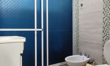 Venta de Casa con patio en Barranqueras.-