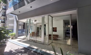 Alquiler amoblado depto (piso) 4 amb Olivos c/coch