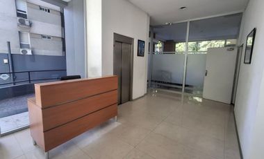 Alquiler amoblado depto (piso) 4 amb Olivos c/coch