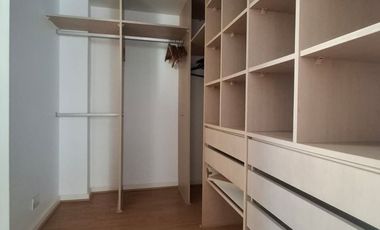 Alquiler amoblado depto (piso) 4 amb Olivos c/coch