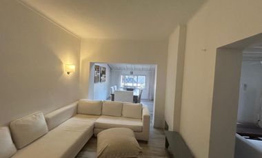 Excelente Casa en Beccar, venta, reciclada completamente, 3 dormitorios, pileta