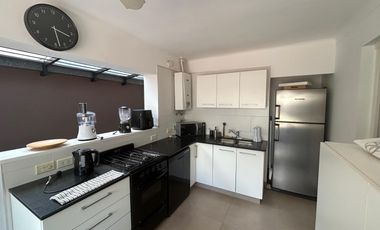 Excelente Casa en Beccar, venta, reciclada completamente, 3 dormitorios, pileta