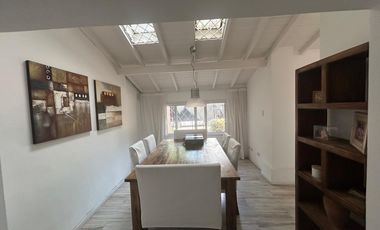 Excelente Casa en Beccar, venta, reciclada completamente, 3 dormitorios, pileta