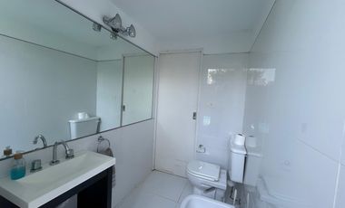 Excelente Casa en Beccar, venta, reciclada completamente, 3 dormitorios, pileta