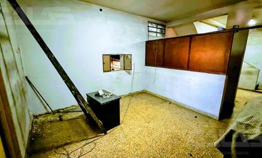 Depósito de 1300 m² cubiertos en Castelar con salida rápida a Acceso Oeste ideal logística