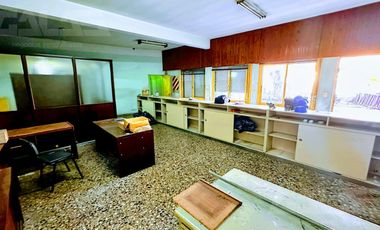Depósito de 1300 m² cubiertos en Castelar con salida rápida a Acceso Oeste ideal logística
