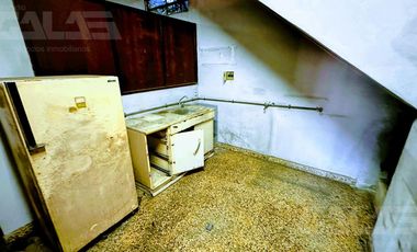 Depósito de 1300 m² cubiertos en Castelar con salida rápida a Acceso Oeste ideal logística