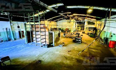 Depósito de 1300 m² cubiertos en Castelar con salida rápida a Acceso Oeste ideal logística
