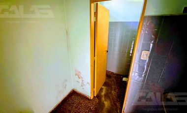 Depósito de 1300 m² cubiertos en Castelar con salida rápida a Acceso Oeste ideal logística