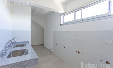 Departamento  2 ambientes baño y toilette  -  Piso alto  Saavedra