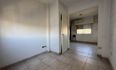 Venta Departamento 4 ambientes cochera cubierta centro General San Martin