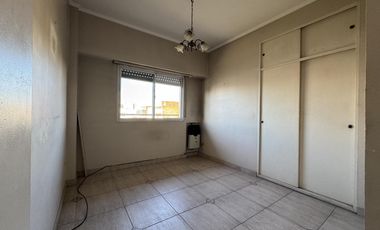 Venta Departamento 4 ambientes cochera cubierta centro General San Martin