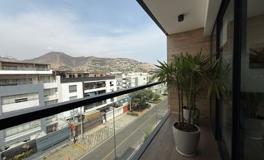 VENTA DE DEPARTAMENTO CON VISTA PANORAMICA EN SURCO
