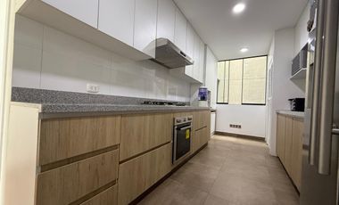 VENTA DE DEPARTAMENTO CON VISTA PANORAMICA EN SURCO